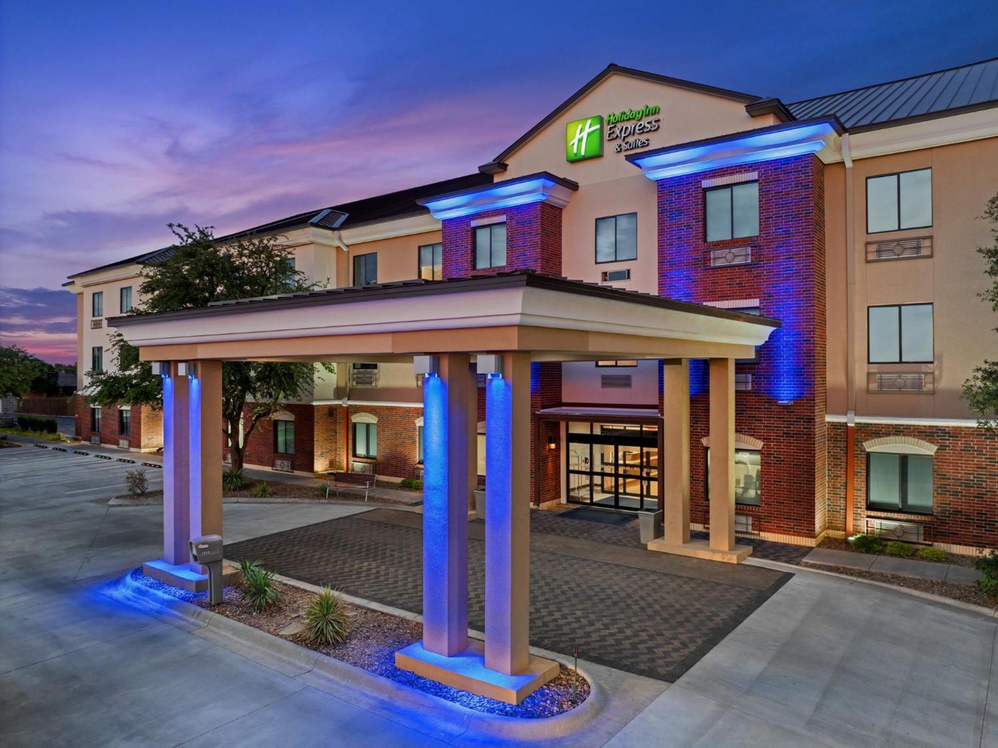 Holiday Inn Express & Suites Midland Loop 250 By Ihg Ngoại thất bức ảnh