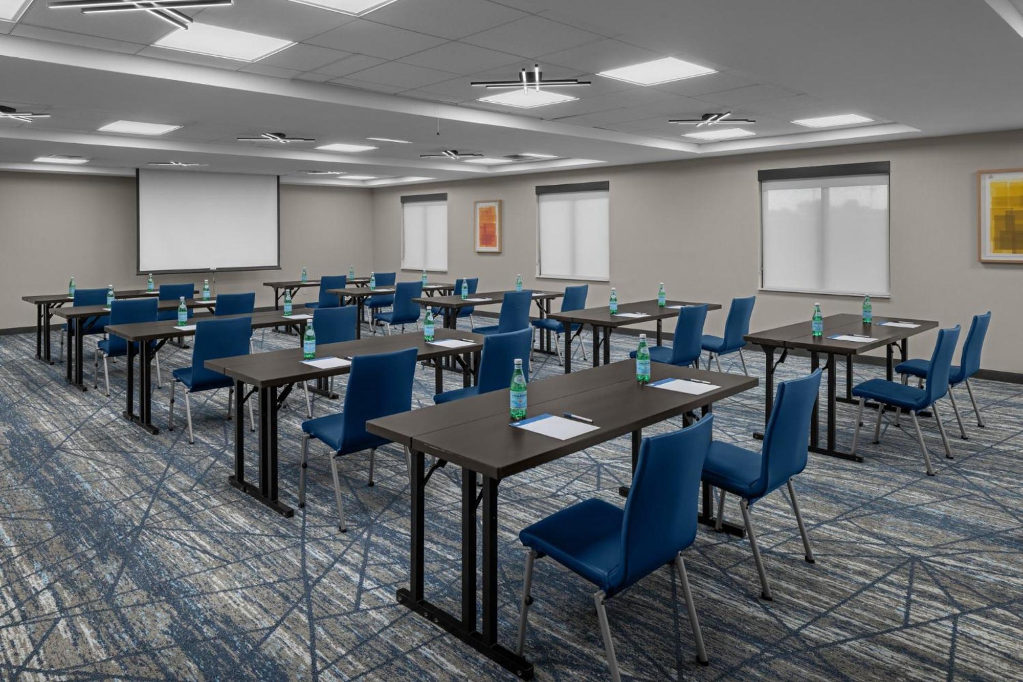 Holiday Inn Express & Suites Midland Loop 250 By Ihg Ngoại thất bức ảnh