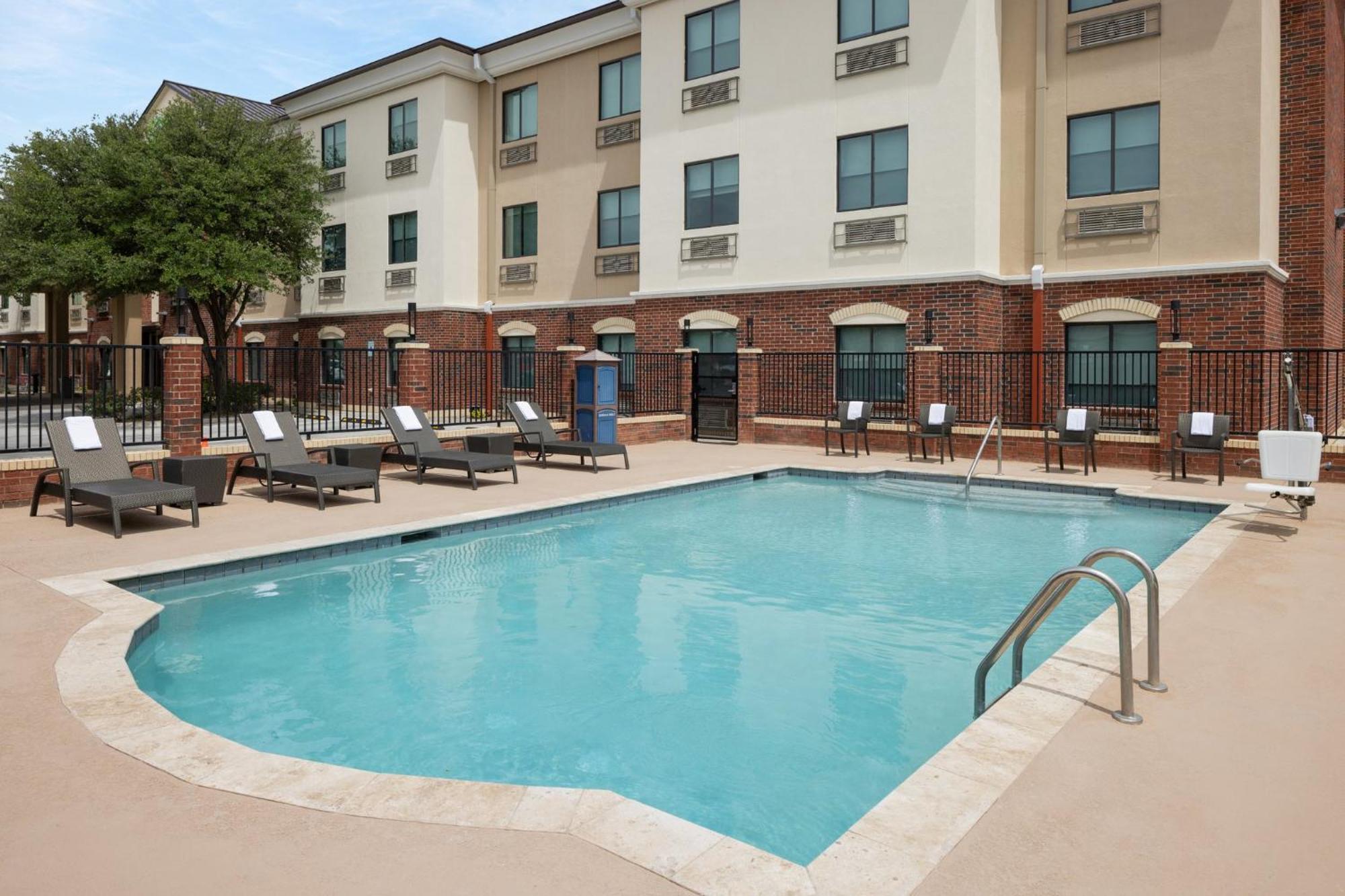 Holiday Inn Express & Suites Midland Loop 250 By Ihg Ngoại thất bức ảnh